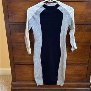 Karen Millen Size 2 Sweater Dress in Excellent Condition